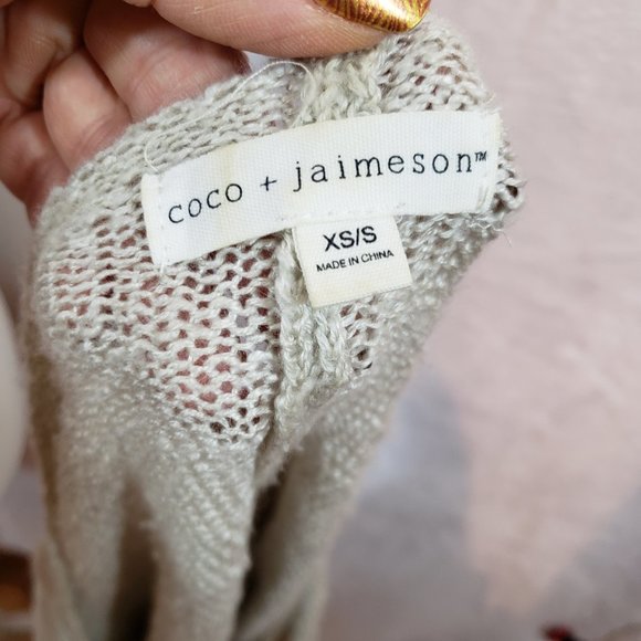 COCO + JAIMESON floppy sweater cream colored xs/s - Picture 5 of 5